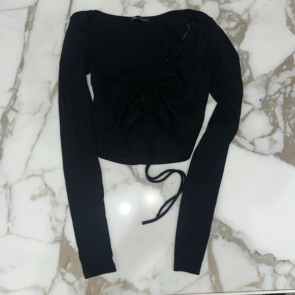 Zara women’s Black Long Sleeve Ruched Top size small - Picture 6 of 8